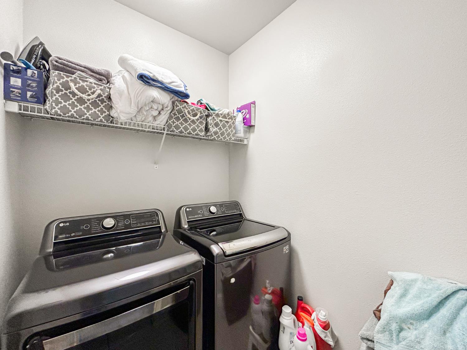 2709 Pontiac Ave, Clovis, CA 93611