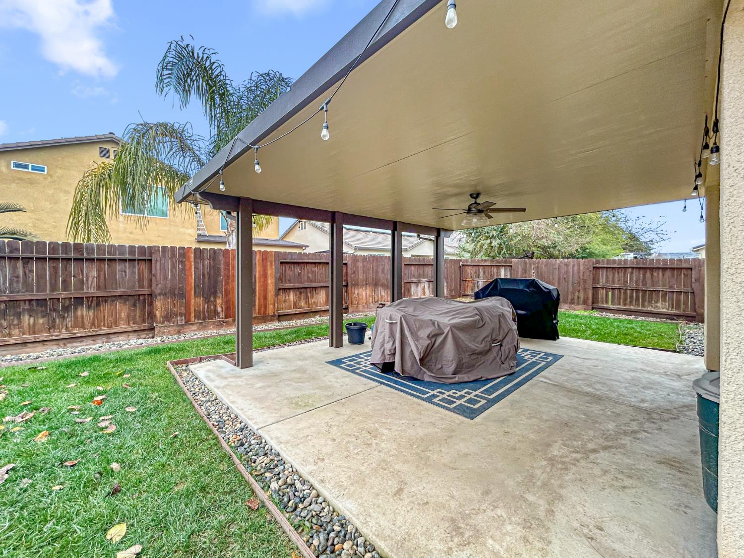 2709 Pontiac Ave, Clovis, CA 93611