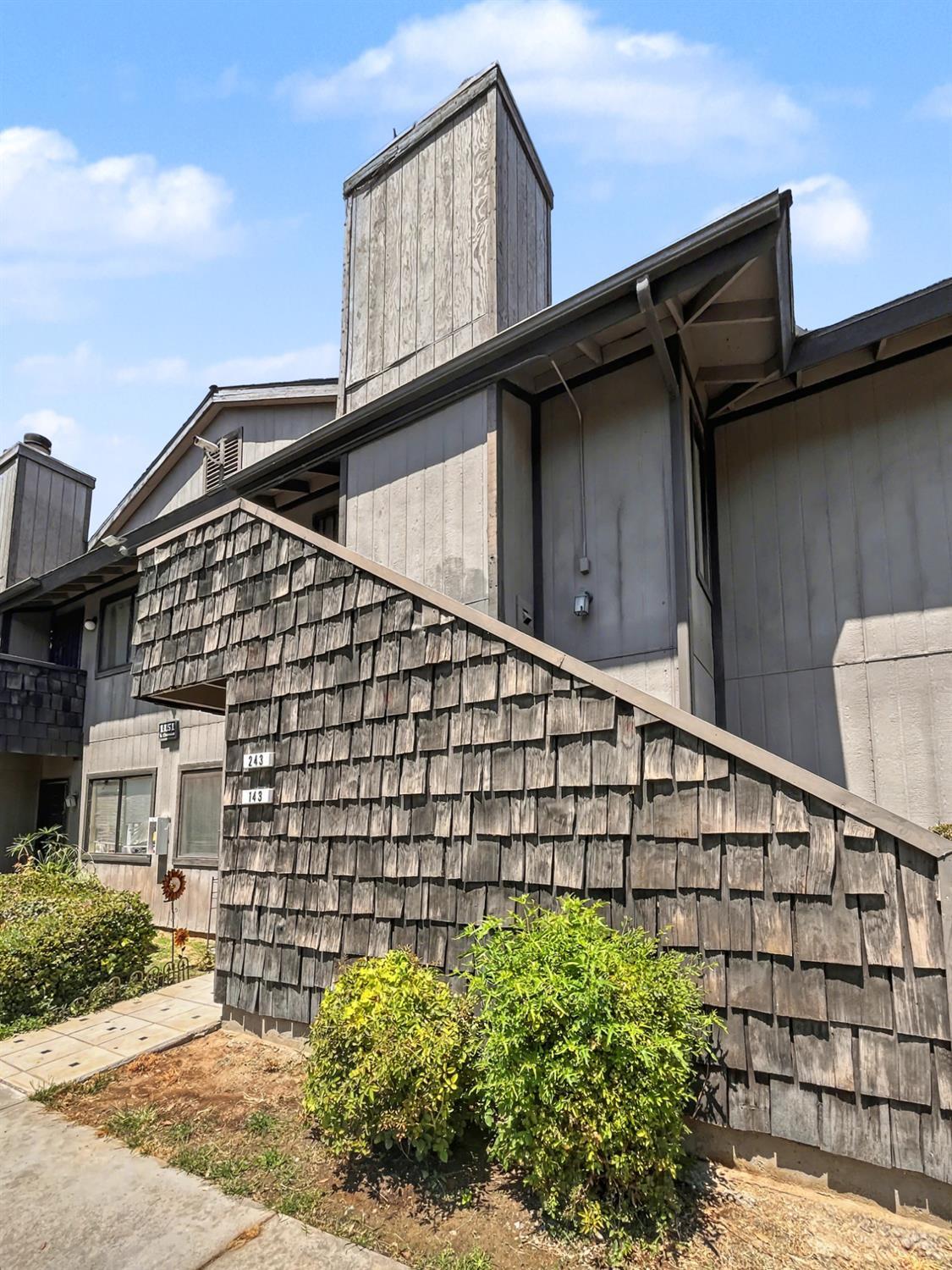 1151 S Chestnut Ave #243, Fresno, CA 93702