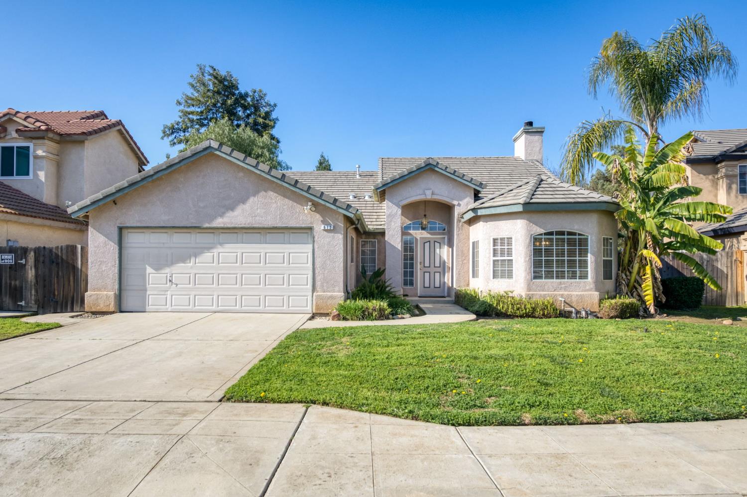 612 Hanson Ave, Clovis, CA 93611