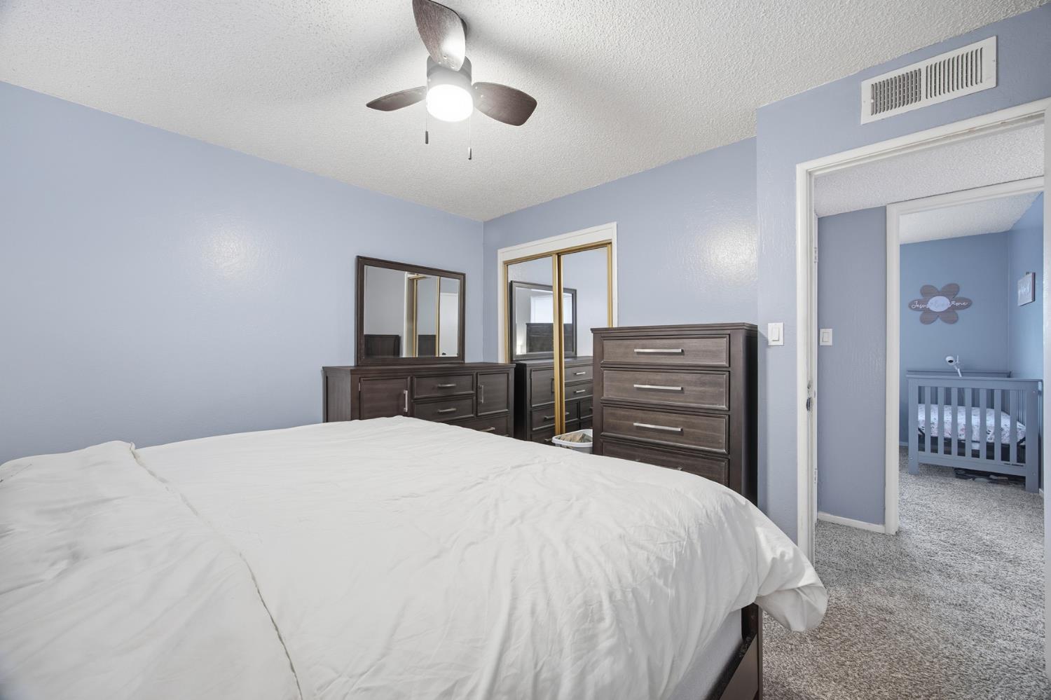 741 W Holland, Clovis, CA 93612