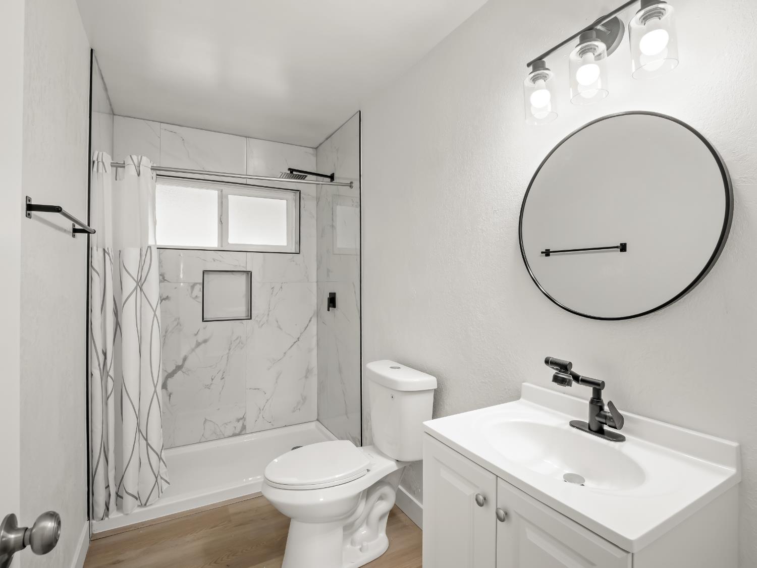 2855 Adler Ave, Clovis, CA 93612