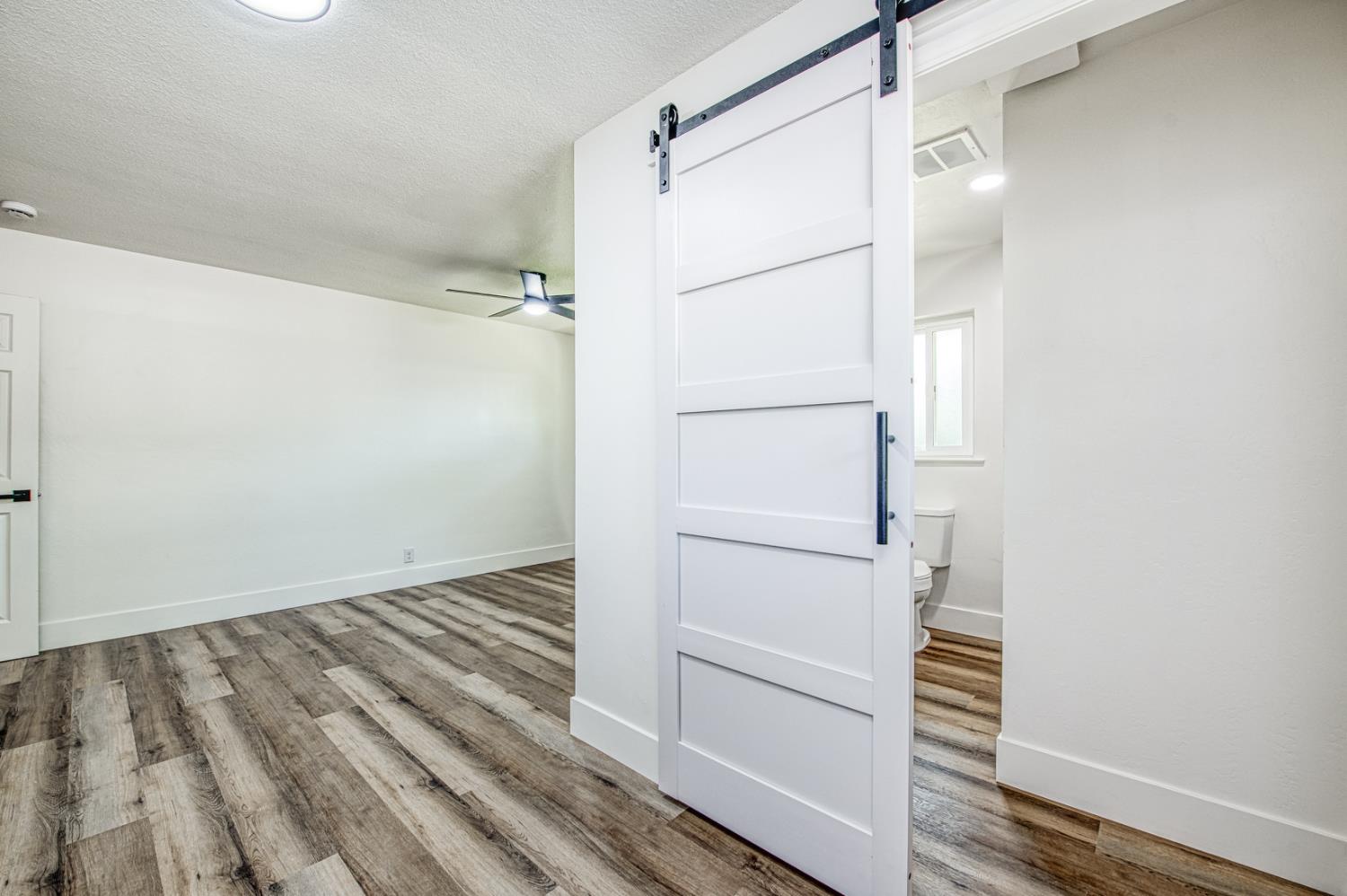 1408 E Richert Ave, Fresno, CA 93704