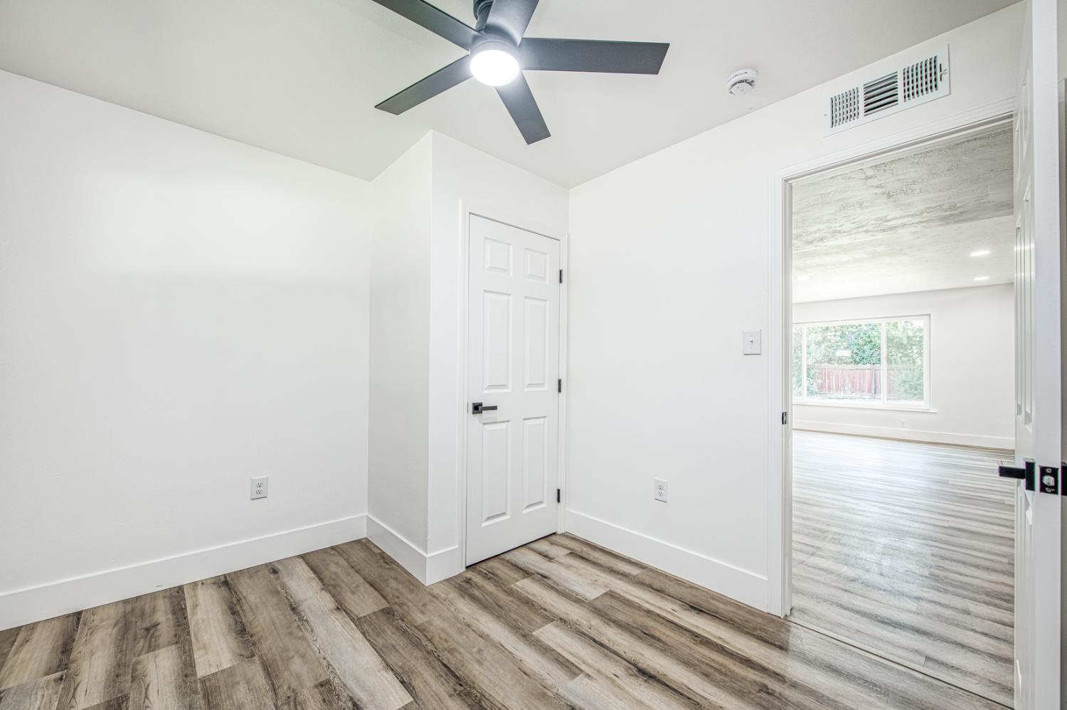 1408 E Richert Ave, Fresno, CA 93704