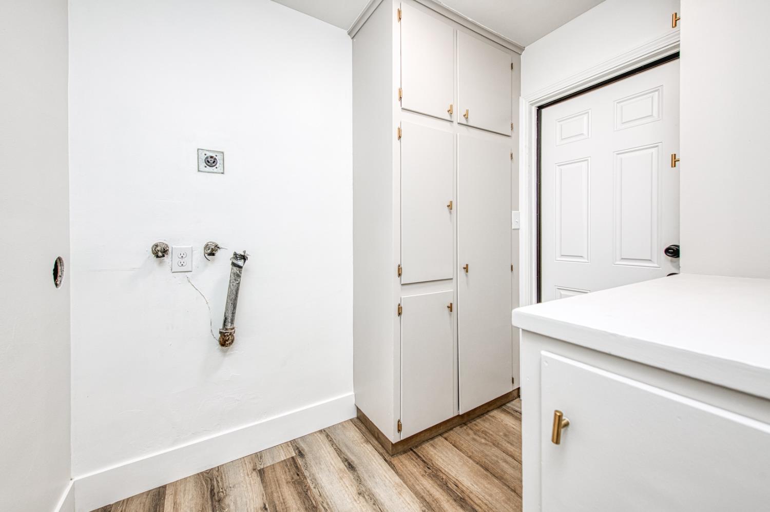 1408 E Richert Ave, Fresno, CA 93704