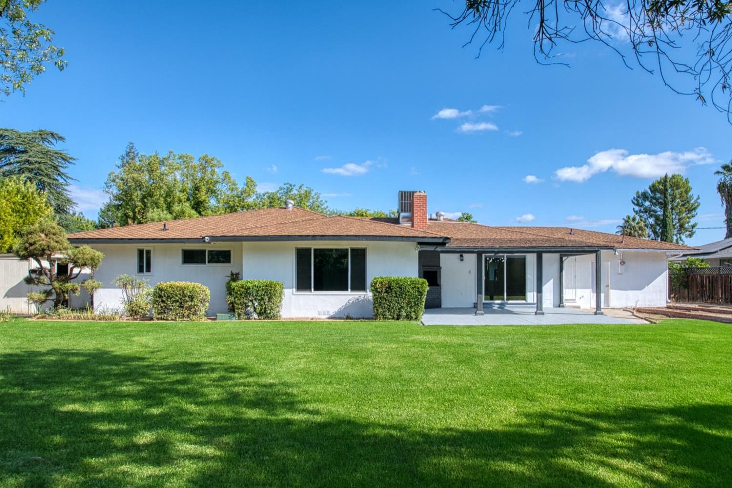 1408 E Richert Ave, Fresno, CA 93704