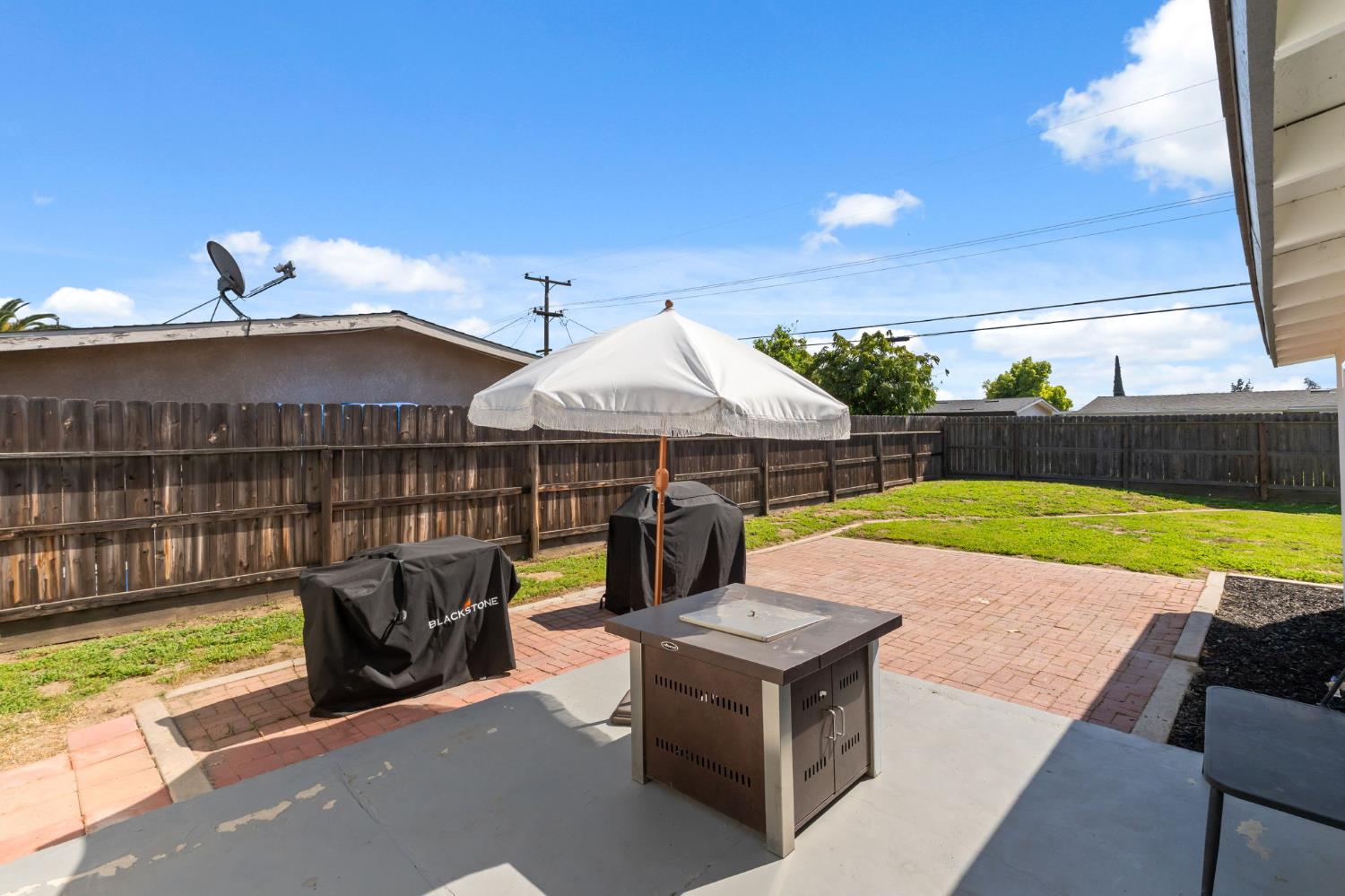 36 Santa Ana Ave, Clovis, CA 93612