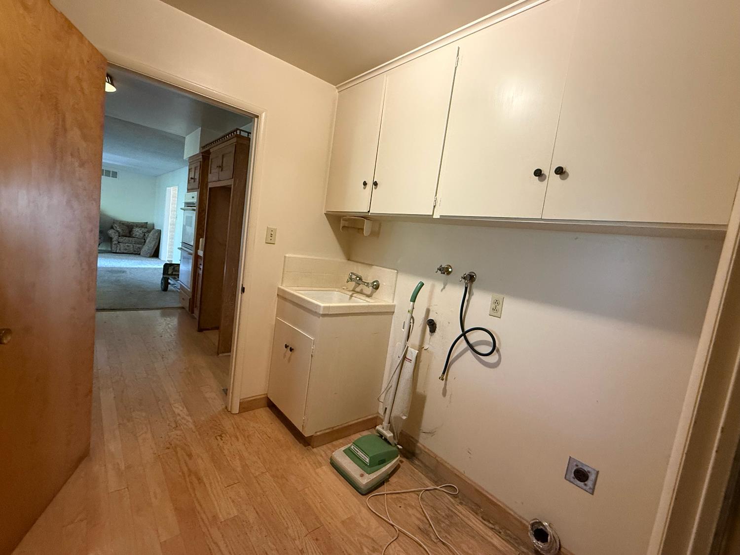 2510 W Escalon Ave, Fresno, CA 93711