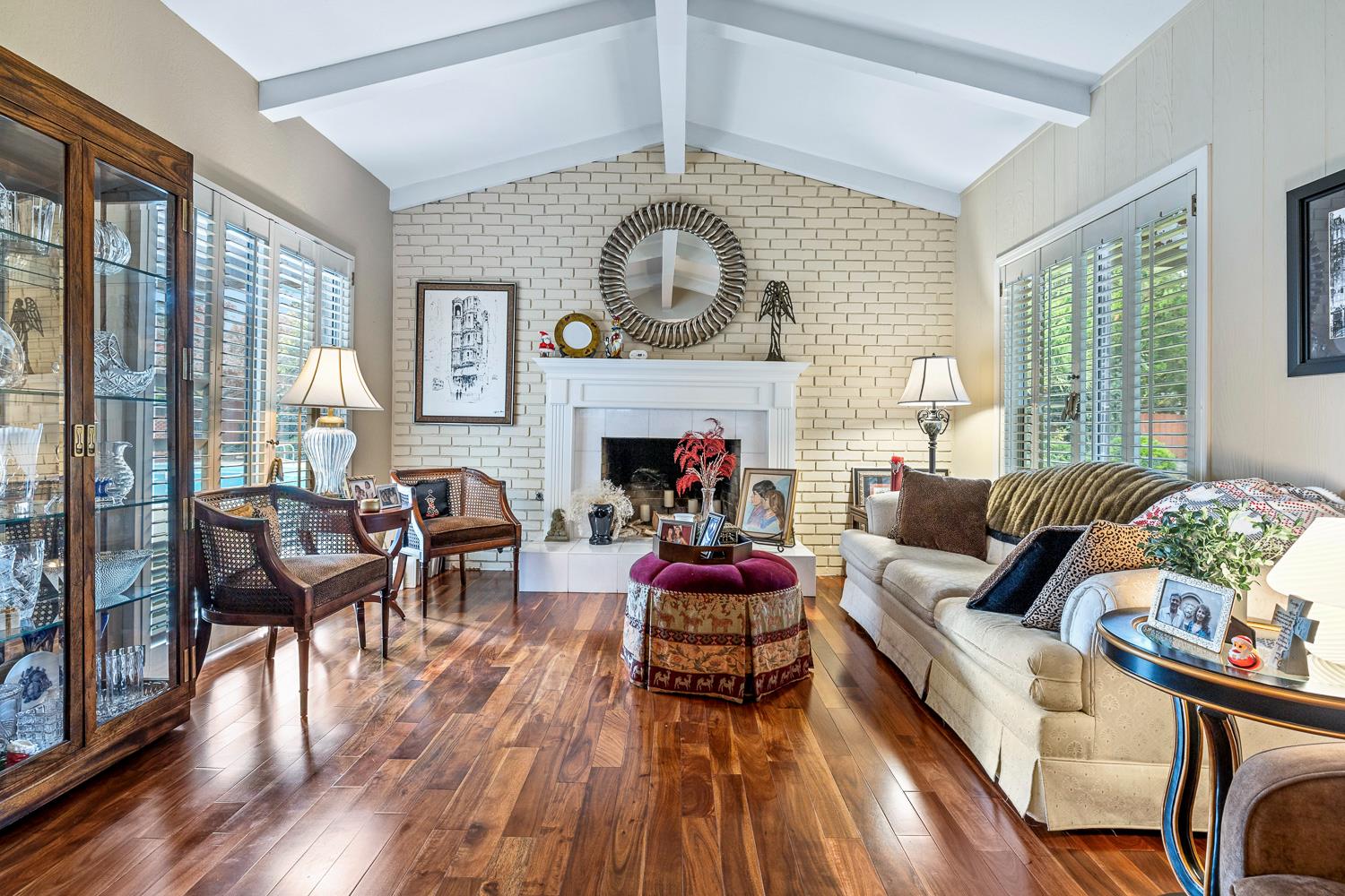 5627 N Kavanagh Ave, Fresno, CA 93711