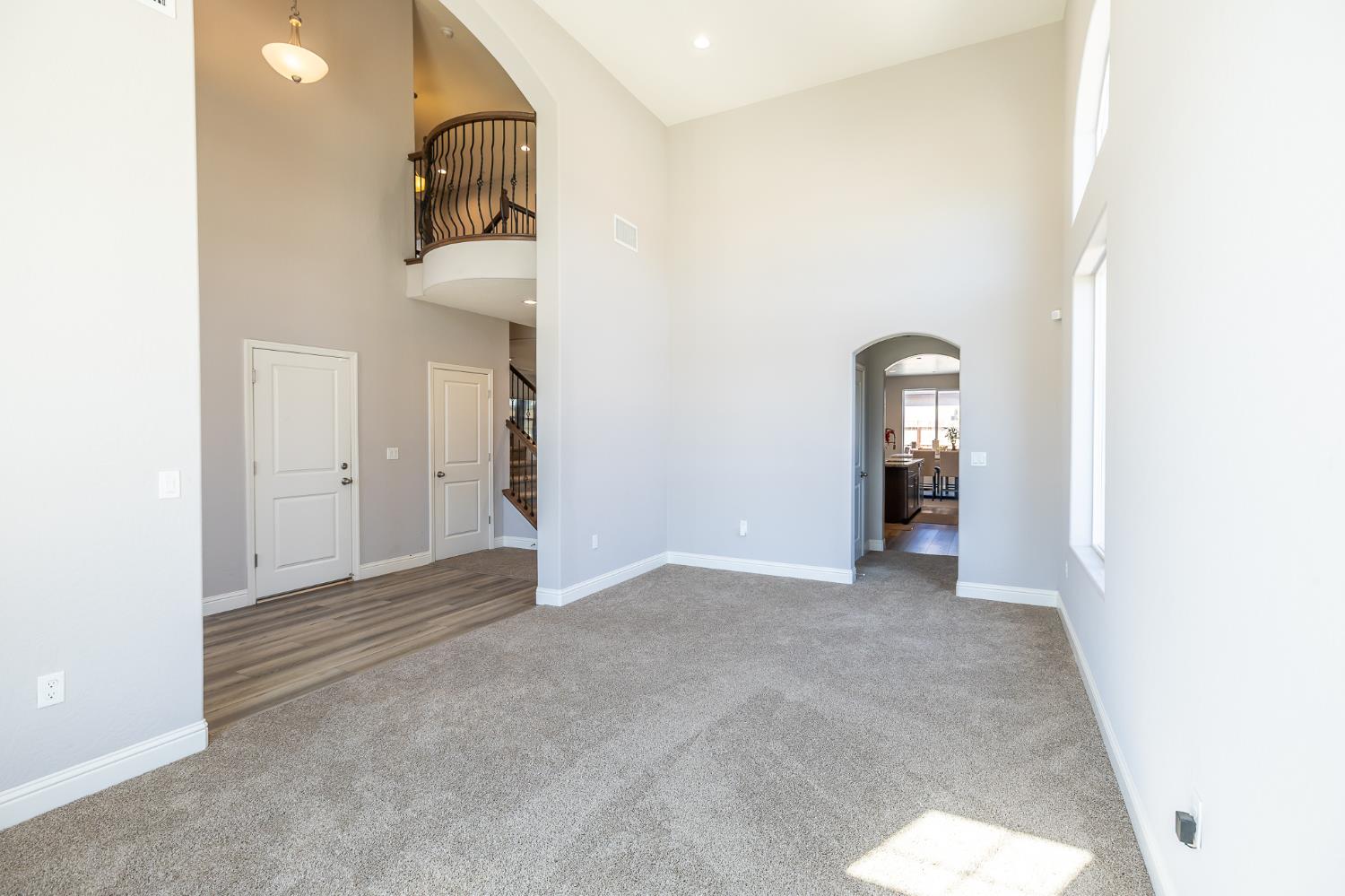 4103 Keats Ave, Clovis, CA 93619