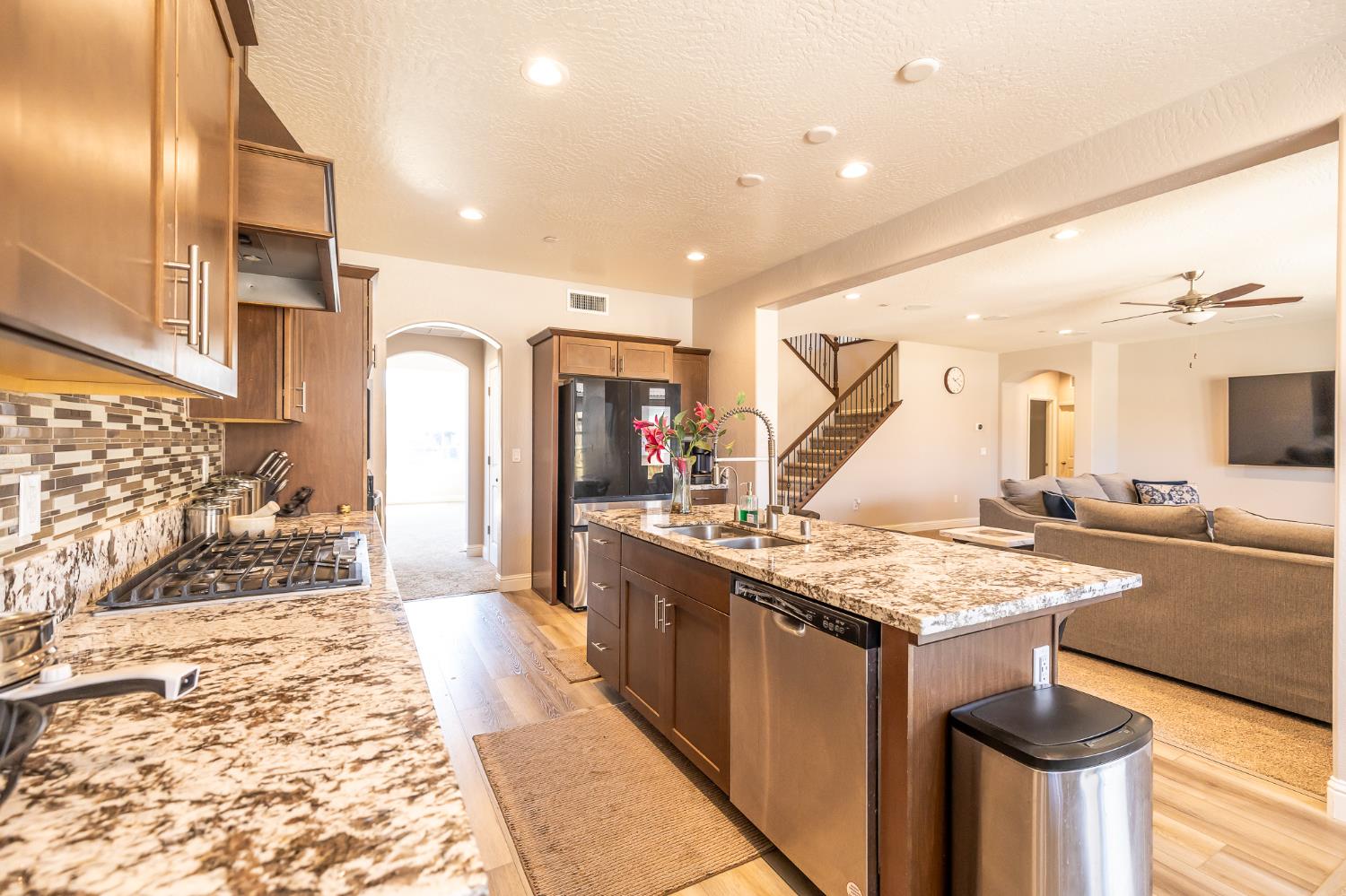 4103 Keats Ave, Clovis, CA 93619