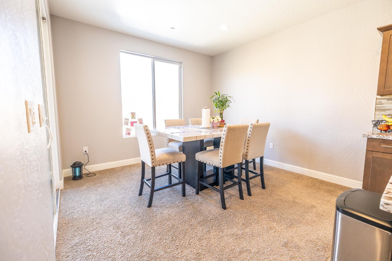 4103 Keats Ave, Clovis, CA 93619