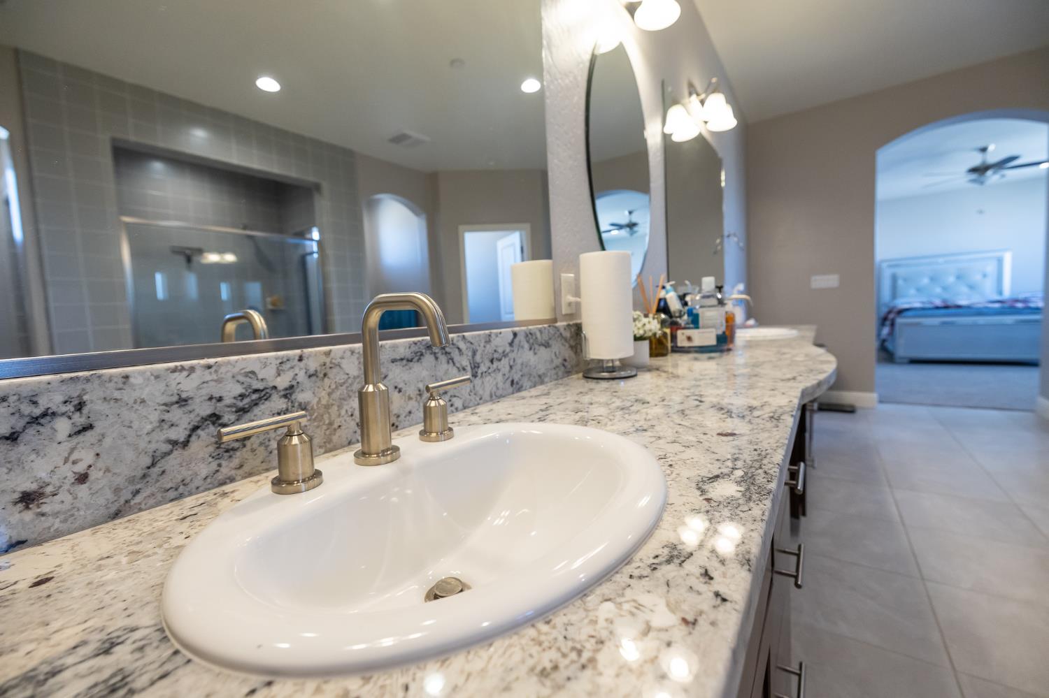 4103 Keats Ave, Clovis, CA 93619