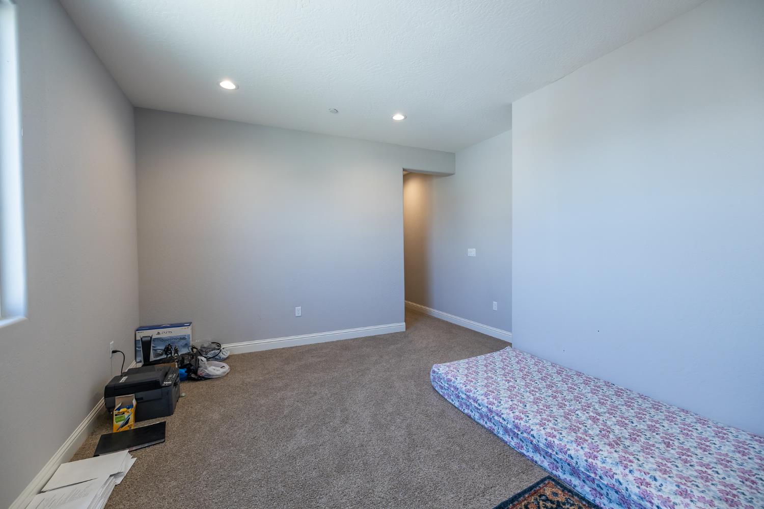 4103 Keats Ave, Clovis, CA 93619