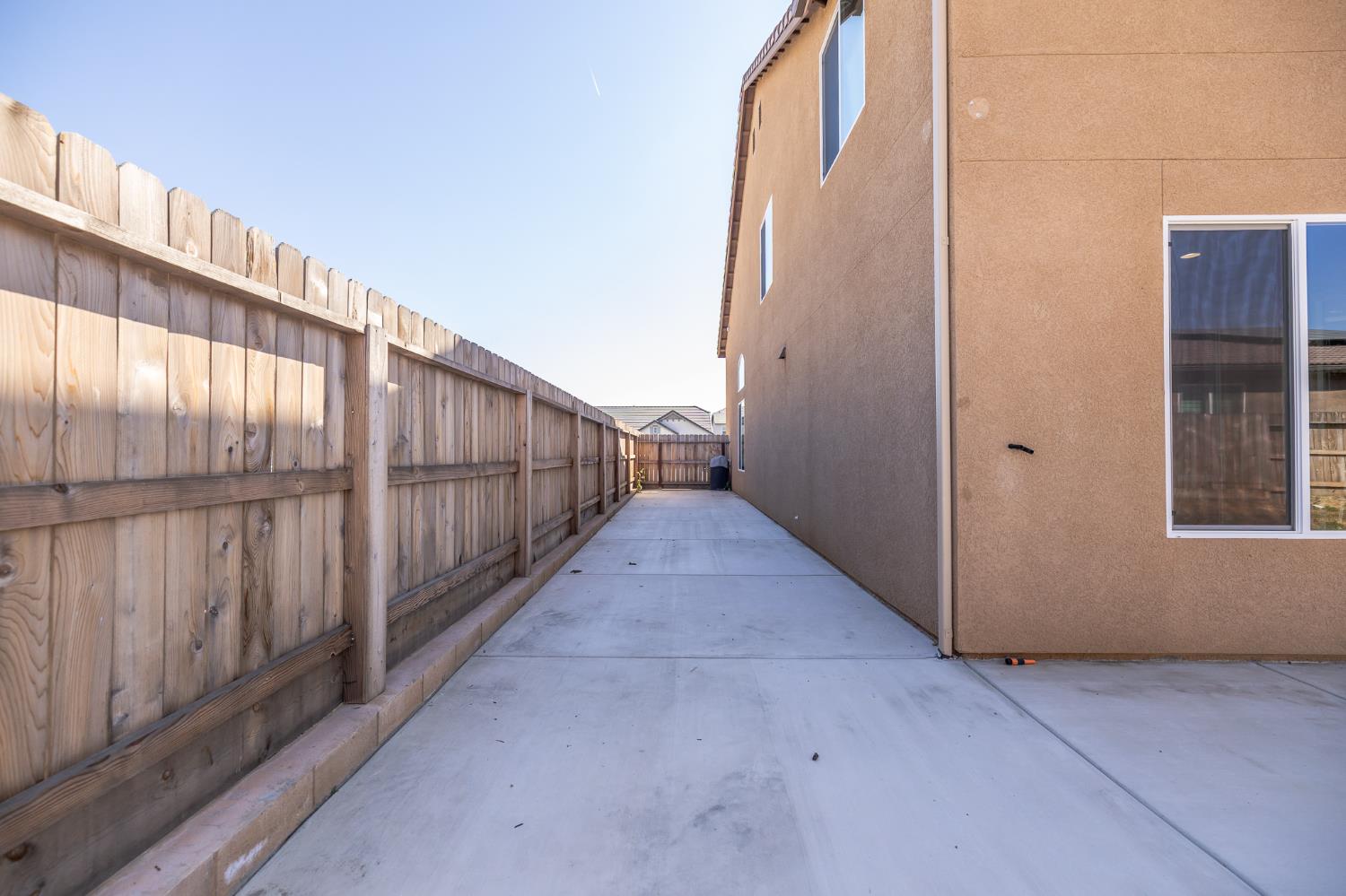 4103 Keats Ave, Clovis, CA 93619