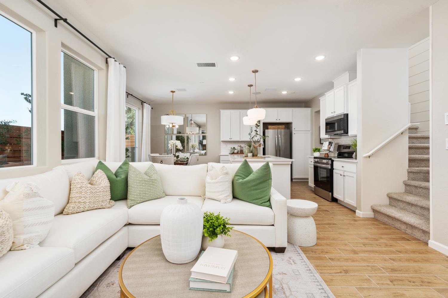 2117 N Wagon Ln, Clovis, CA 93619