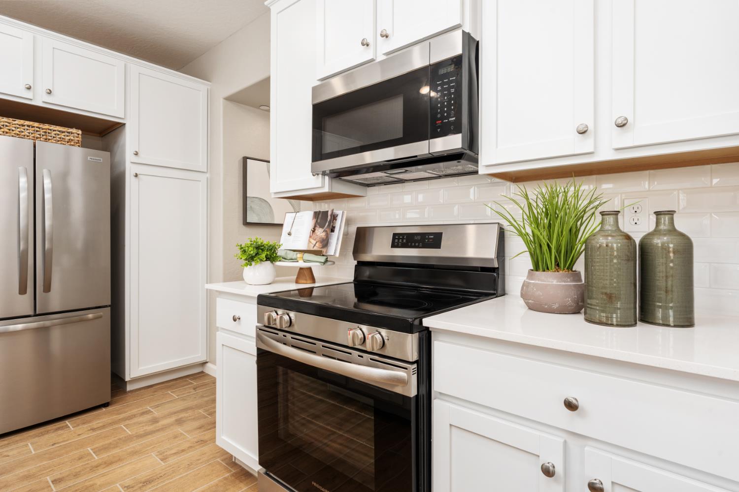 2117 N Wagon Ln, Clovis, CA 93619