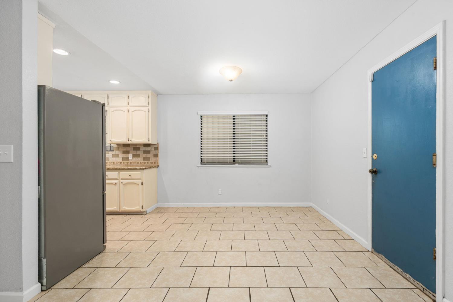 2730 N Wishon Ave, Fresno, CA 93704