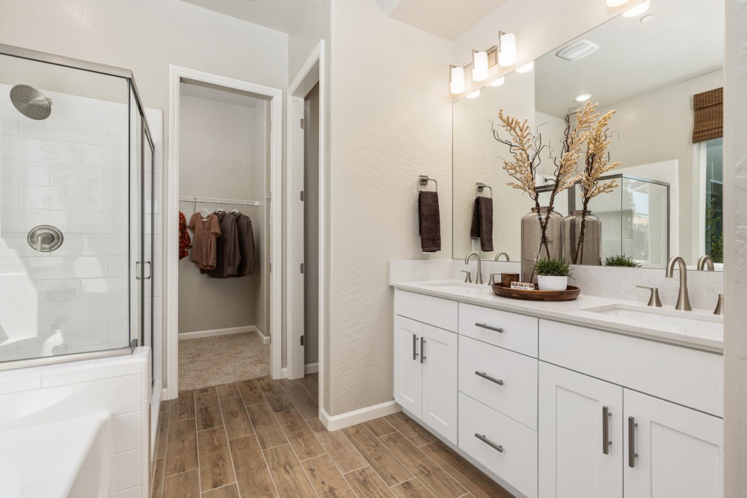 2486 N Harken Way, Clovis, CA 93619