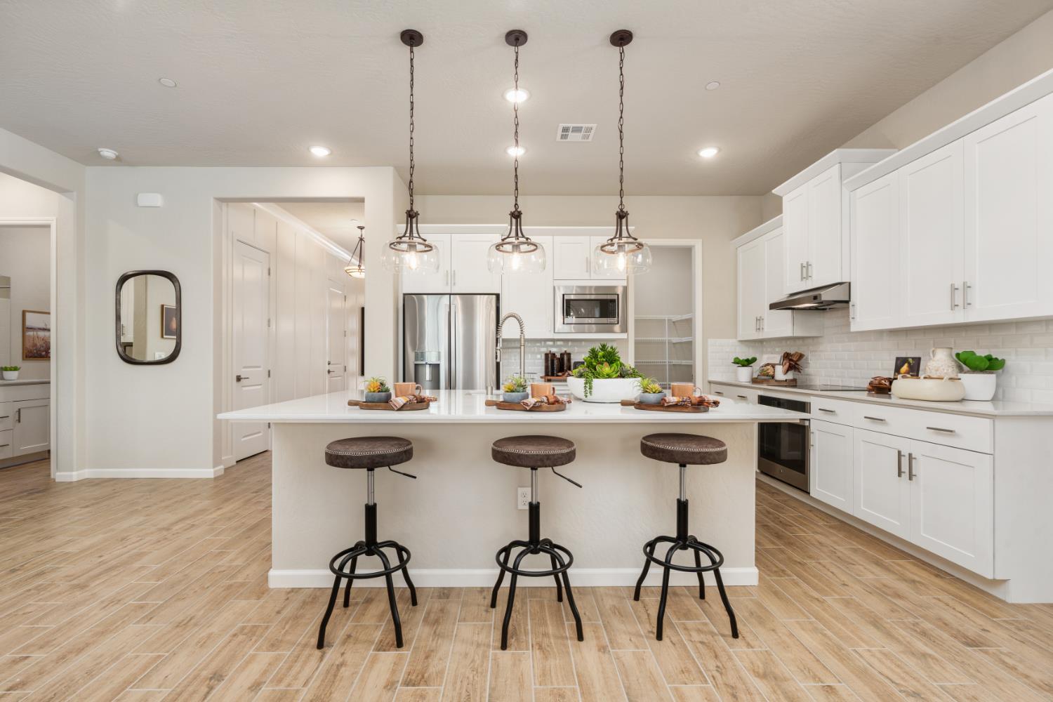 2486 N Harken Way, Clovis, CA 93619