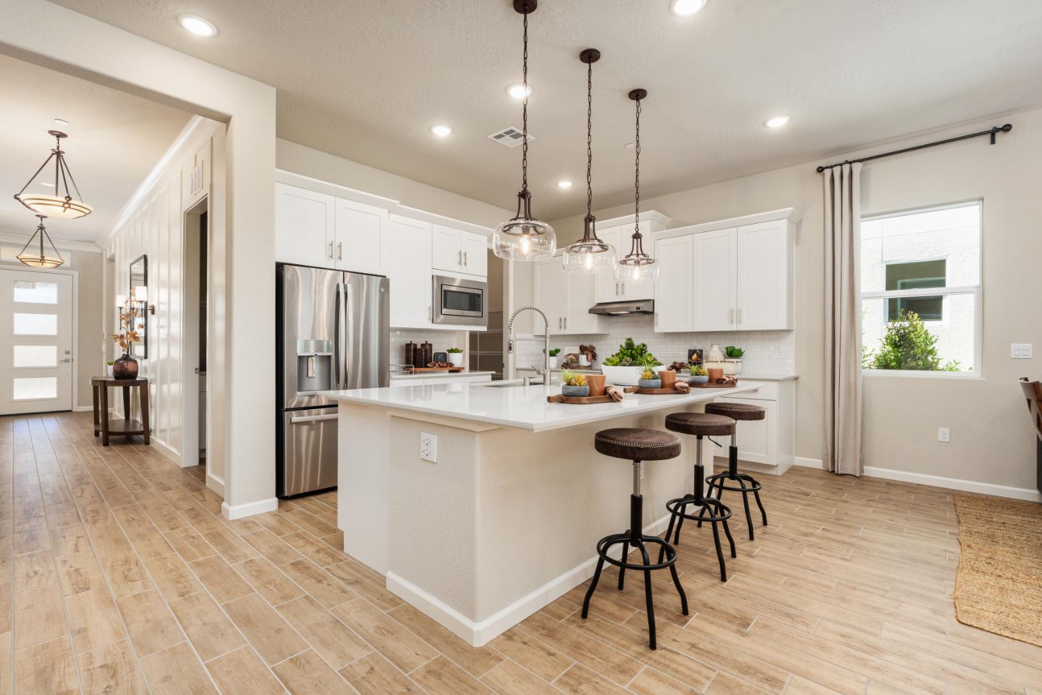 2486 N Harken Way, Clovis, CA 93619