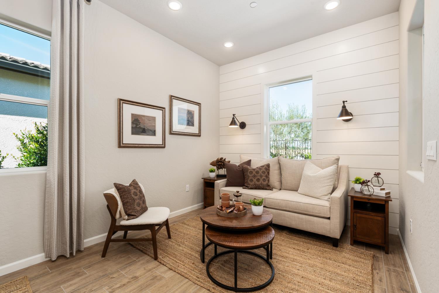 2486 N Harken Way, Clovis, CA 93619