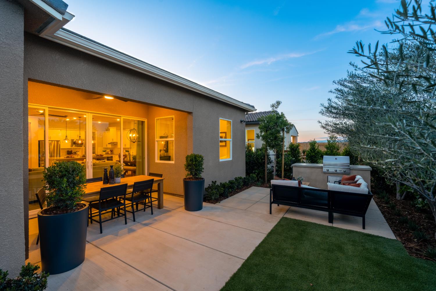 2486 N Harken Way, Clovis, CA 93619