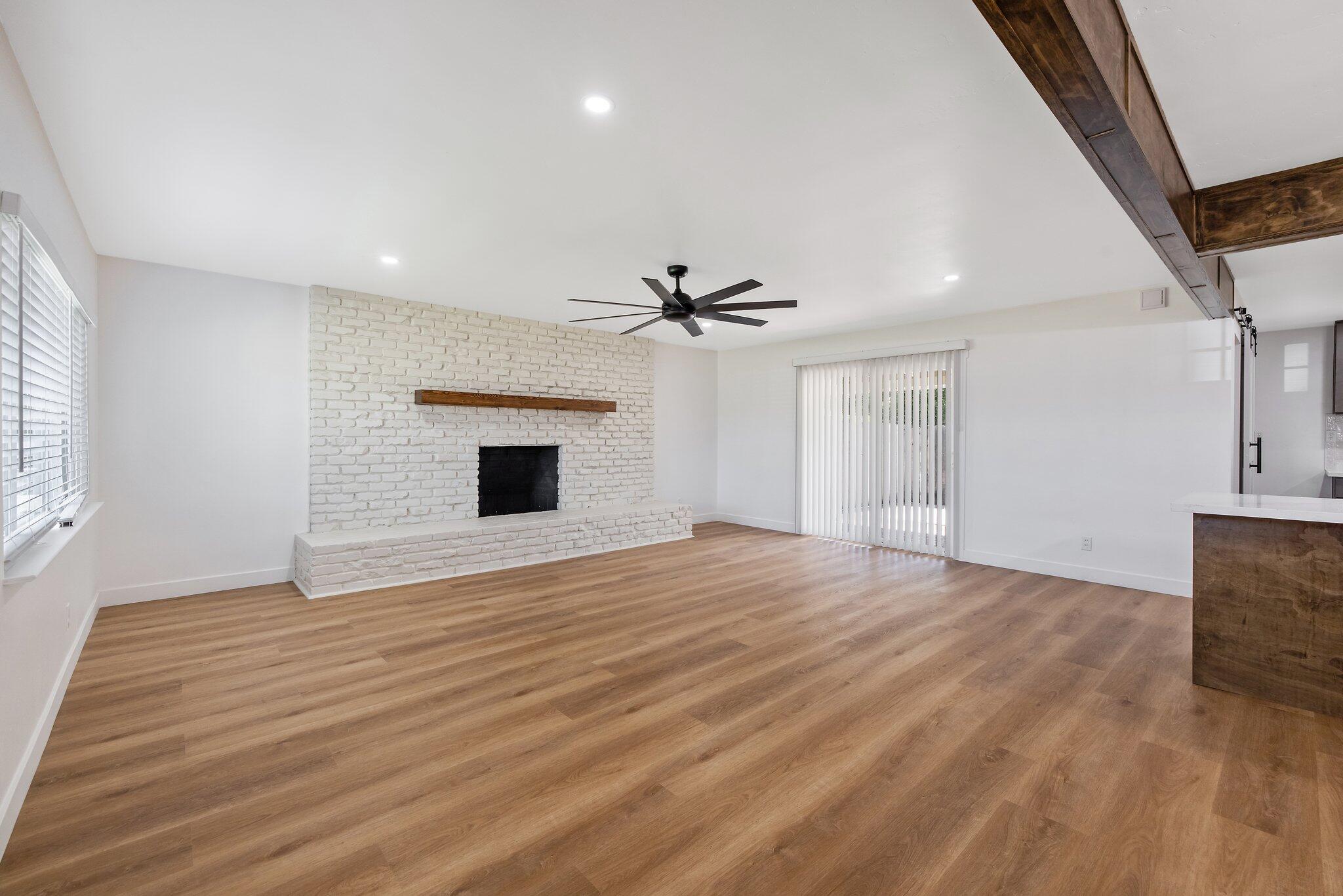 5075 N College Ave, Fresno, CA 93704