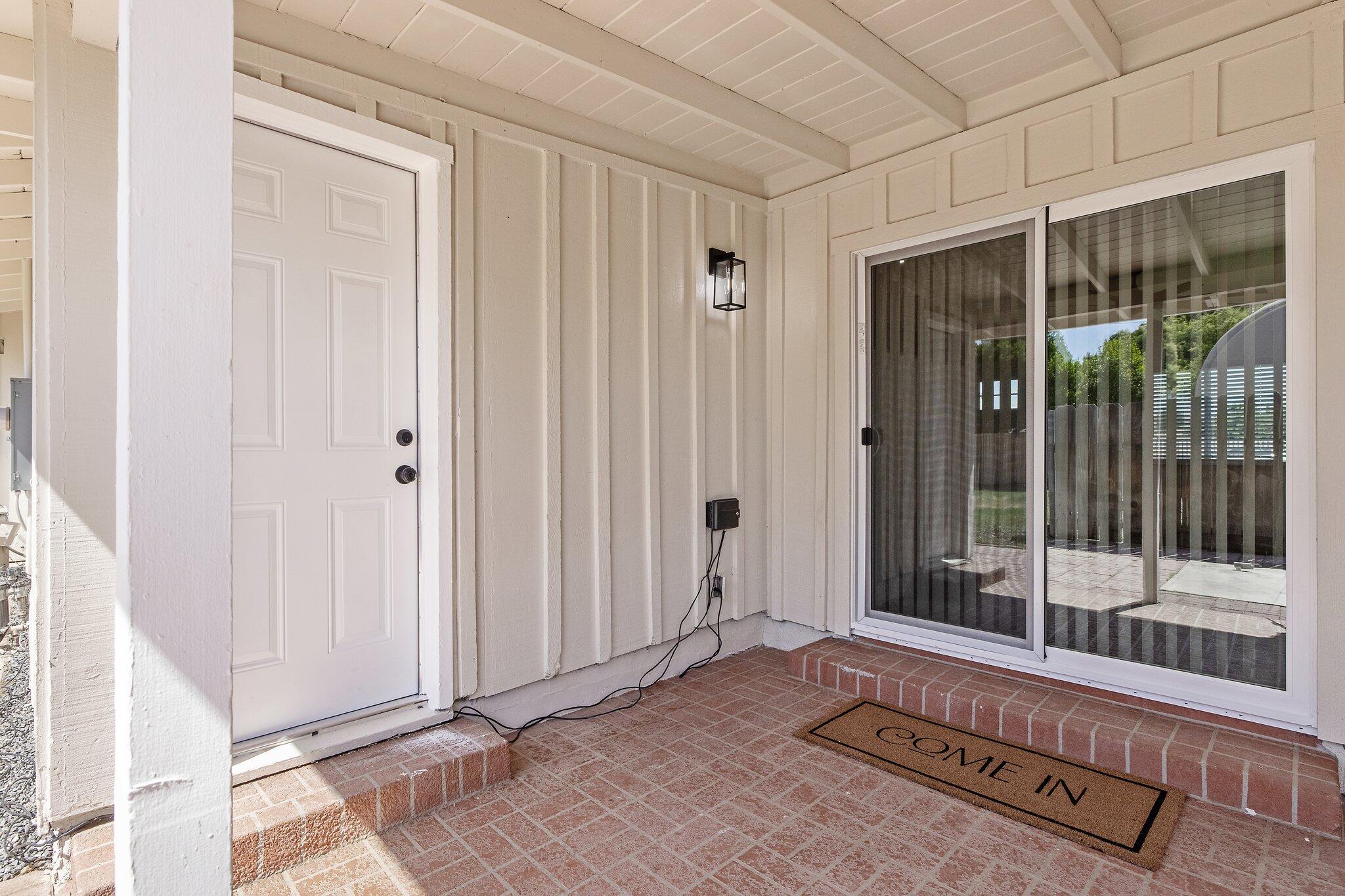 5075 N College Ave, Fresno, CA 93704